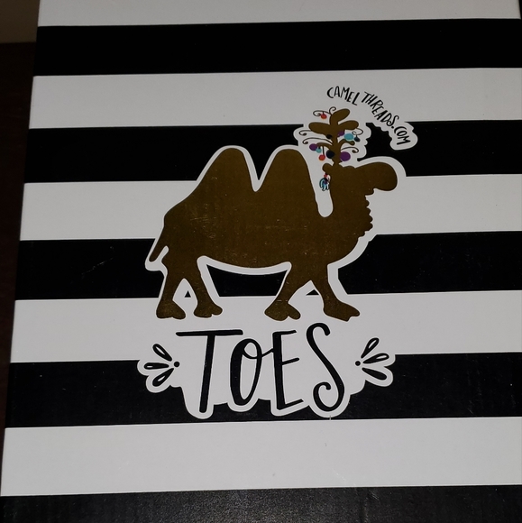 TOES comfort sneakers 👟 snake pattern 💖NEW - Picture 7 of 9